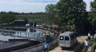 Сотрудники правоохранительных органов на очистных сооружениях в Ростовской области. Фото: Следственный комитет РФ Сотрудники правоохранительных органов на очистных сооружениях в Ростовской области. Фото: Следственный комитет РФ