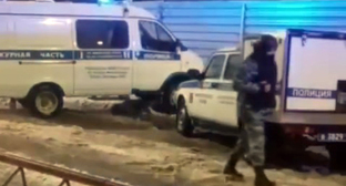 Полиция в Волгограде. Стоп-кадр видеоролика на странице https://www.instagram.com/p/CYUZie2h8QE/ Полиция в Волгограде. Стоп-кадр видеоролика на странице https://www.instagram.com/p/CYUZie2h8QE/