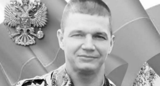 Владимир Чурсин. Скриншот фотографии, опубликованной в Telegram-канале Мостовского городского поселения 10.08.22, https://t.me/pgtmost/2499?single Владимир Чурсин. Скриншот фотографии, опубликованной в Telegram-канале Мостовского городского поселения 10.08.22, https://t.me/pgtmost/2499?single