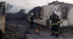 Сгоревшие дома поселка поселок Жирнов. Фото ГУ МЧС по РО 