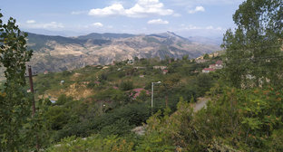 Город Бердзор (Лачин) в Нагорном Карабахе. Фото Алвард Григорян для "Кавказского узла"