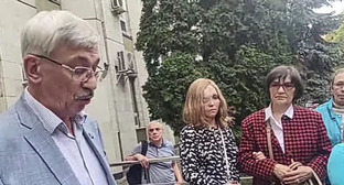 Олег Орлов (слева). Скриншот видео https://wwww.youtube.com/watch&v=iJM2LdCG6Q4