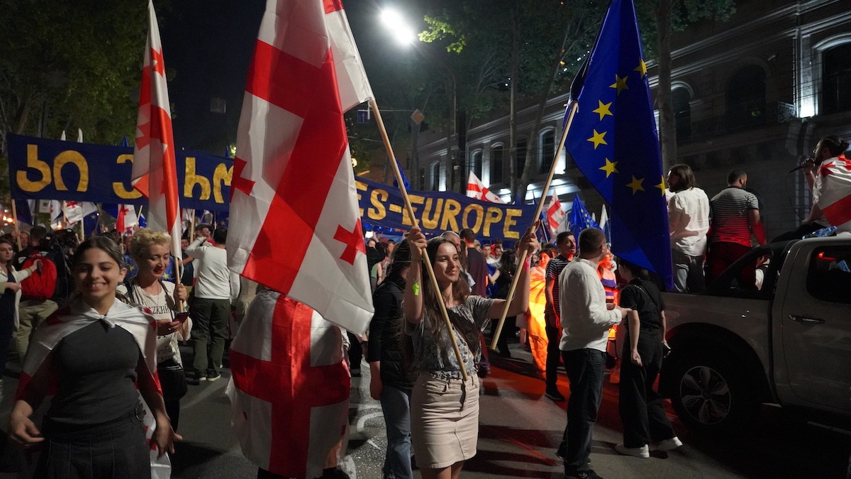 Марш в Тбилиси. Фото: Давид Пипиа/JAMnews Марш в Тбилиси. Фото: Давид Пипиа/JAMnews