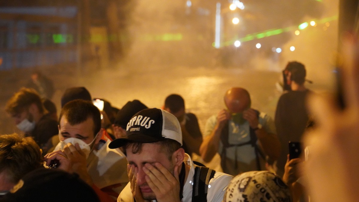 Разгон митинга 1. Фото: Давид Пипиа/JAMnews Разгон митинга 1. Фото: Давид Пипиа/JAMnews