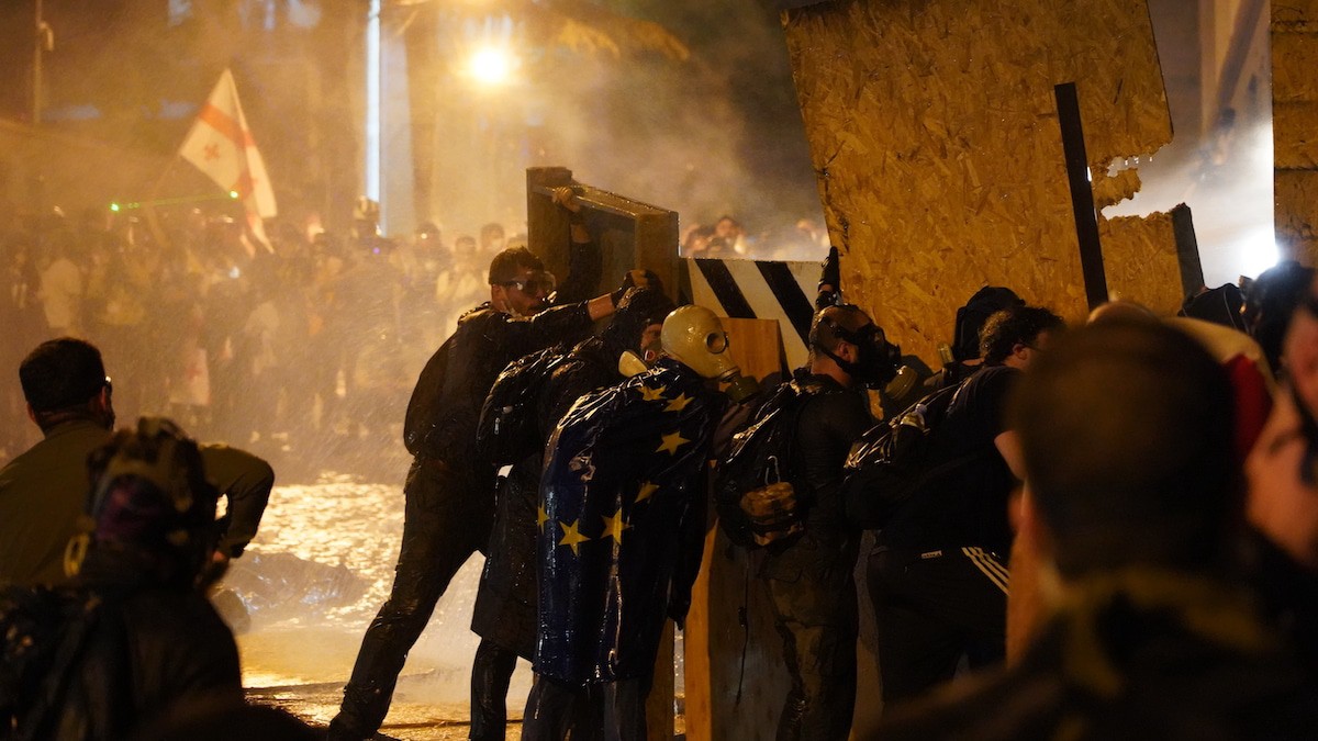 Разгон митинга 2. Фото: Давид Пипиа/JAMnews Разгон митинга 2. Фото: Давид Пипиа/JAMnews