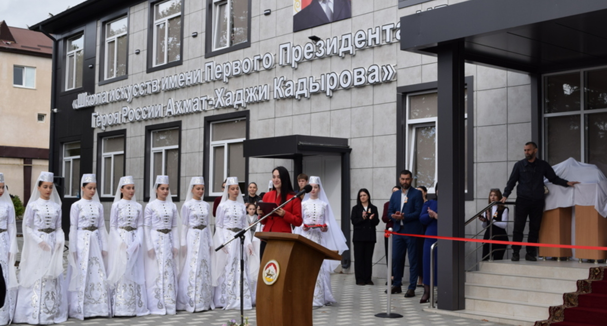 Открытие школы имени Кадырова в Цхинвале. Фото: пресс-служба президента Южной Осетии / presidentruo.org