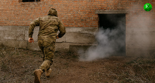 Военный на СВО. Иллюстрация создана «Кавказским узлом» с помощью ИИ в программе Copilot Военный на СВО. Иллюстрация создана «Кавказским узлом» с помощью ИИ в программе Copilot