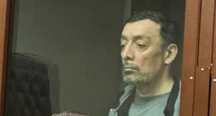 Ибрагим Сулейманов в зале суда. Фото: Суды общей юрисдикции города Москвы Ибрагим Сулейманов в зале суда. Фото: Суды общей юрисдикции города Москвы