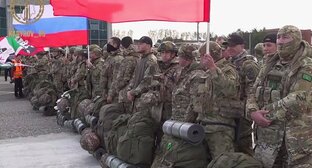 Бойцы перед вылетом из Грозного. 15 октября 2025 г. Фото: Telegram-канал Kadyrov_95 Бойцы перед вылетом из Грозного. 15 октября 2025 г. Фото: Telegram-канал Kadyrov_95