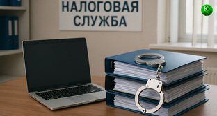 Кабинет в налоговой службе. Иллюстрация создана «Кавказским узлом» с помощью ИИ в программе Copilot Кабинет в налоговой службе. Иллюстрация создана «Кавказским узлом» с помощью ИИ в программе Copilot