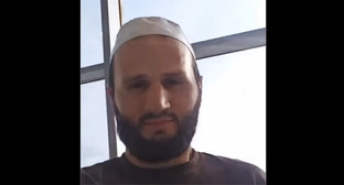 Ахмад Батлухский (Магомедов). Cкриншот видео https://www.instagram.com/reel/DQzMnTpDEVZ/ принадлежит компании Meta деятельность которой запрещена в России Ахмад Батлухский (Магомедов). Cкриншот видео https://www.instagram.com/reel/DQzMnTpDEVZ/ принадлежит компании Meta деятельность которой запрещена в России