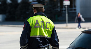 Сотрудник ДПС. Фото Елены Синеок, Юга.ру Сотрудник ДПС. Фото Елены Синеок, Юга.ру