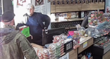 Военный озвучил угрозы в магазине. Стоп-кадр видео "Горизонтальная Россия 7х7" (признана иноагентом) от 07.12.25, https://t.me/horizontal_russia/51357