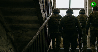 Военные на СВО. Иллюстрация создана «Кавказским узлом» с помощью ИИ в программе Copilot Военные на СВО. Иллюстрация создана «Кавказским узлом» с помощью ИИ в программе Copilot