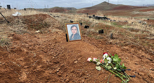 Айшат Баймурадова похоронена в Ереване. 27 марта 2026 г. Фото: https://t.me/svobodapodcast/1166