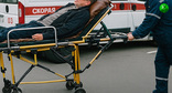 Медики и пострадавший. Иллюстрация создана «Кавказским узлом» с помощью ИИ в программе Copilot