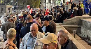 Участники акции протеста в 672-й день в Тбилиси. фото: Giorgi Mumladze / Facebook*