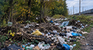 Стихийная свалка в Тереке. Скриншот публикации https://www.instagram.com/p/DegTXpYDM21 (деятельность компании Meta (владеет Facebook, Instagram и WhatsApp) запрещена в России)