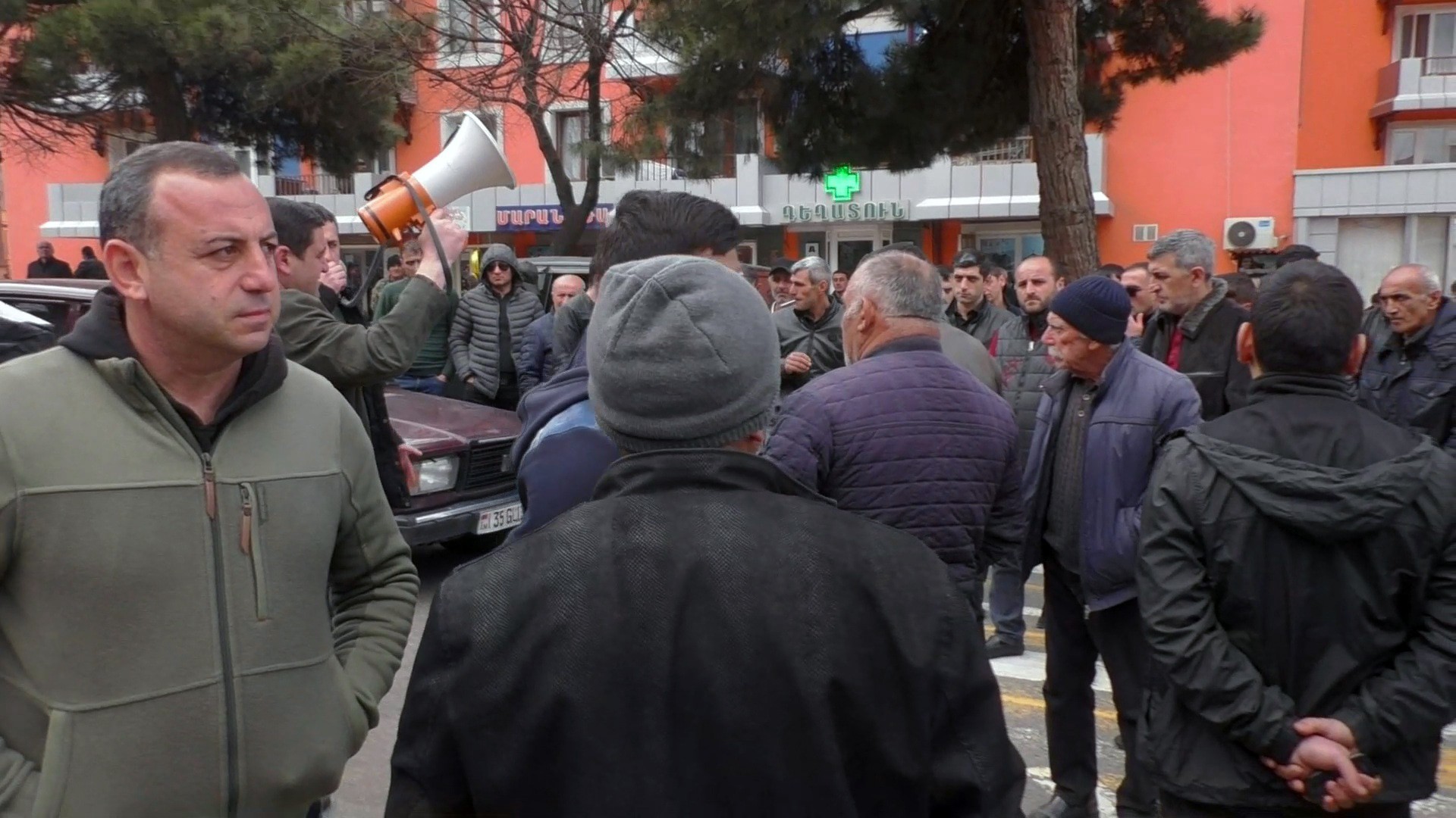 Кавказский Узел | Митинг против жадности